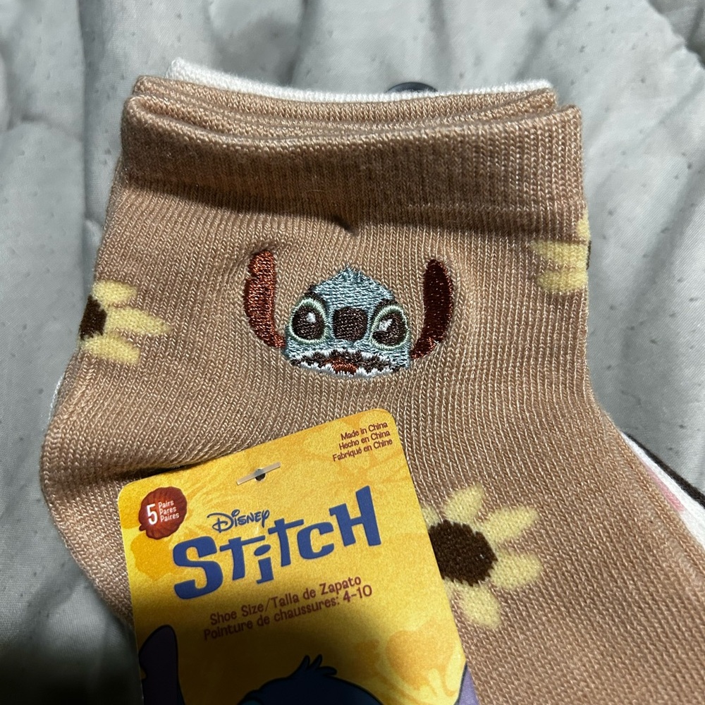 Disney Stitch Fall Socks - - Picture 3 of 6